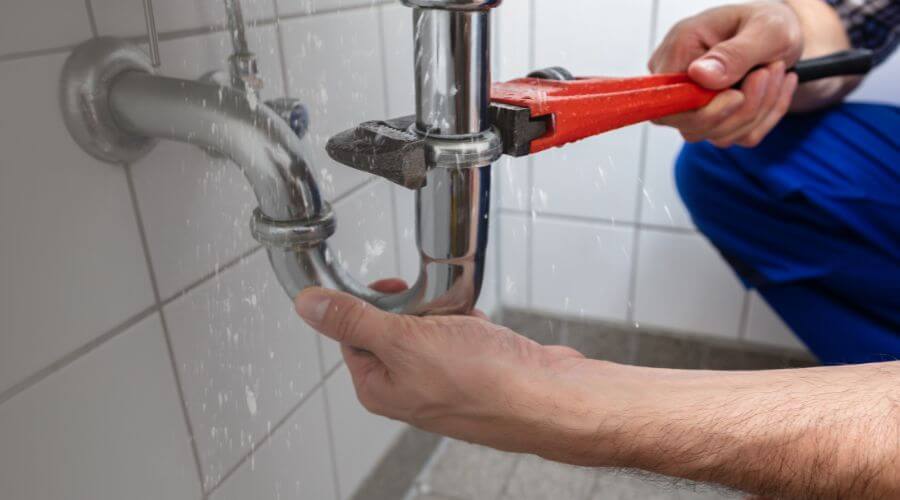 Leak Detection Services in Round Mountain, CA